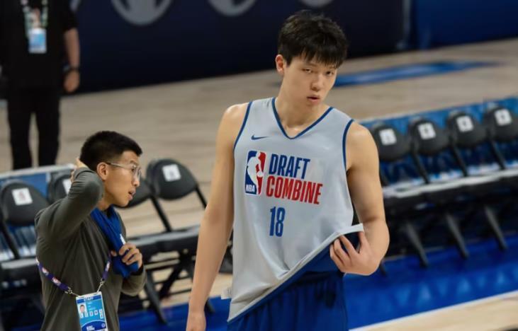 爱奇艺体育在线直播NBA首轮日！青岛男篮邀请球迷见证杨瀚森选秀机会的简单介绍