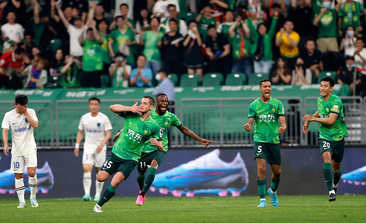 北京国安2-1逆转云南玉昆终结对手7场不败纪录