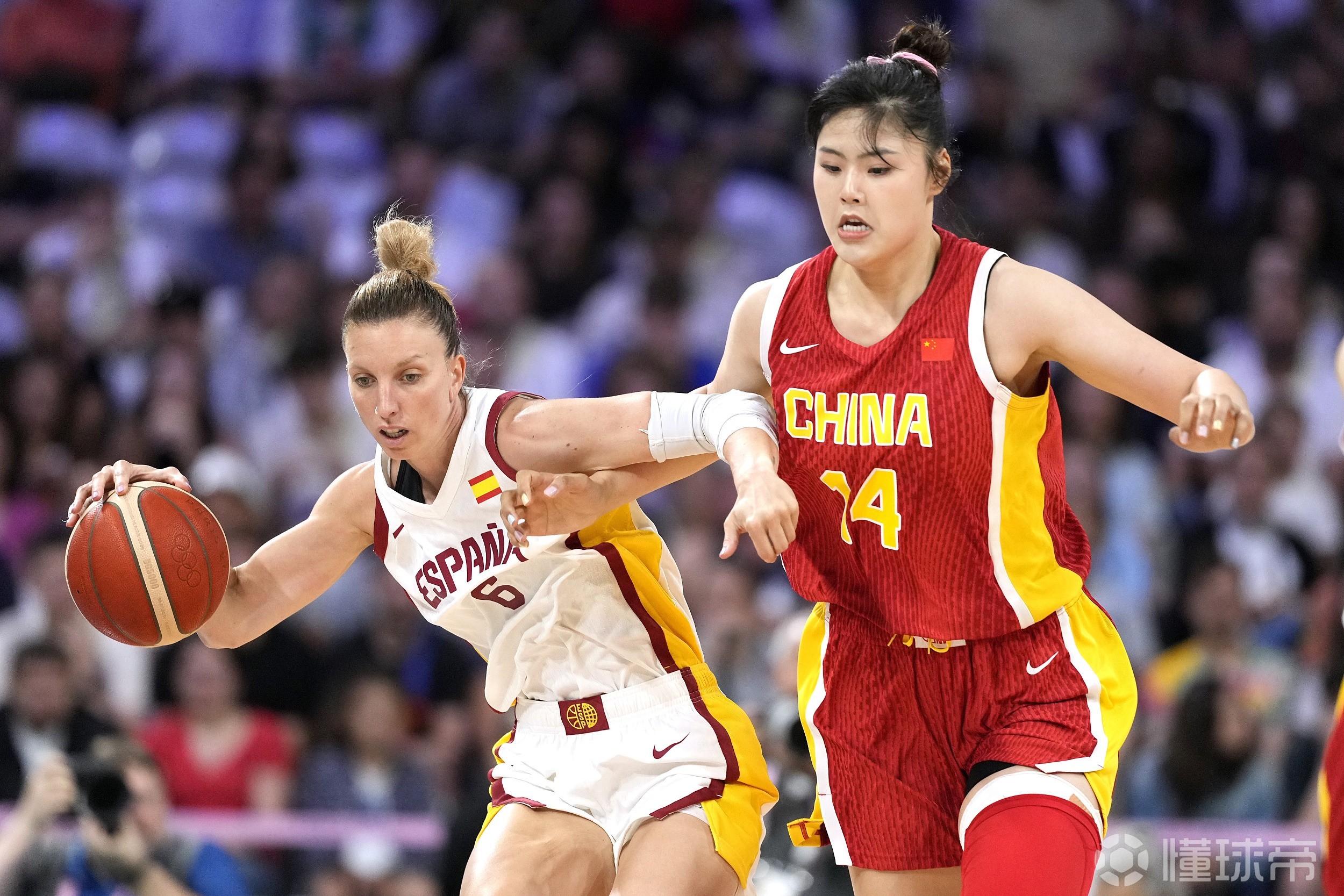 女篮世预赛集锦：李月汝19分6篮板，中国力克尼日利亚